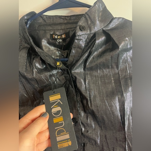 Suzie Kondi NWT Shimmer Long Sleeve Top in Black Silver Size ONE SIZE 🖤 - Picture 2 of 3